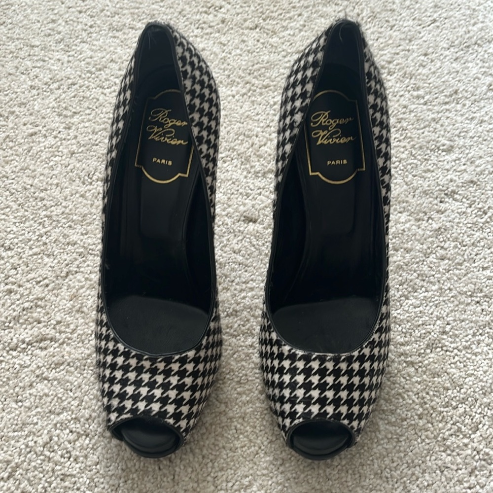 Roger Vivier Black and White Houndstooth Heels